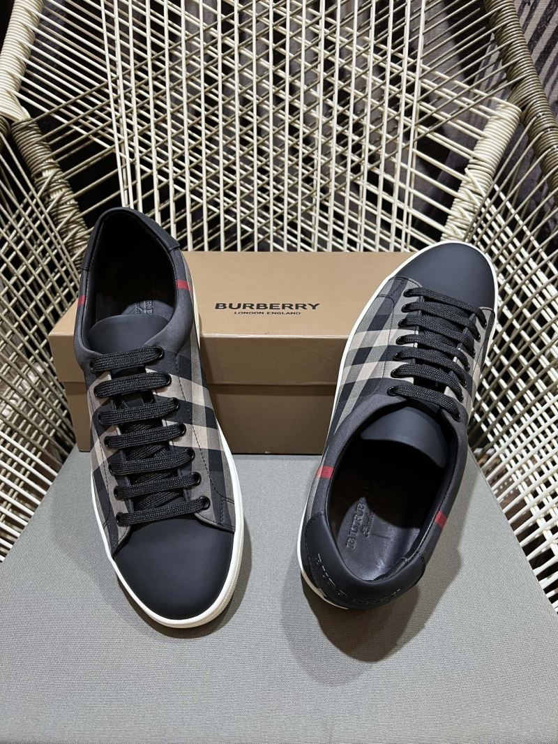 Burberry Low Shoes